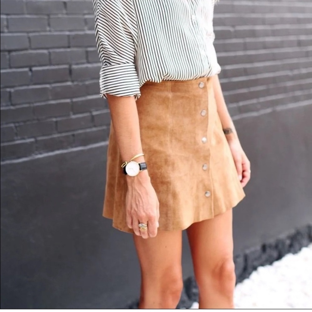 ✨ MARCIANO Genuine Suede A-Line Mini Skirt in Whiskey - RARE & SOLD OUT! ✨